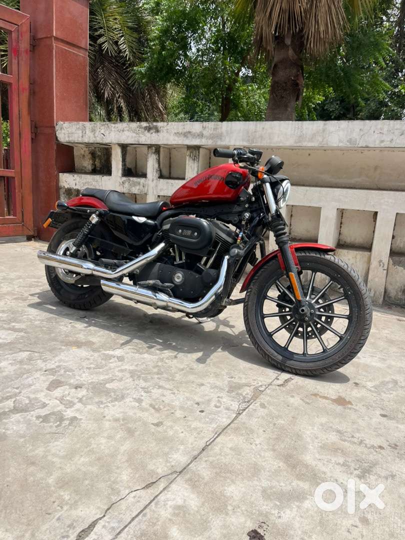 Harley-Davidson 883 Roadster