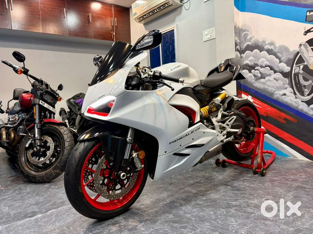 Ducati Panigale V2