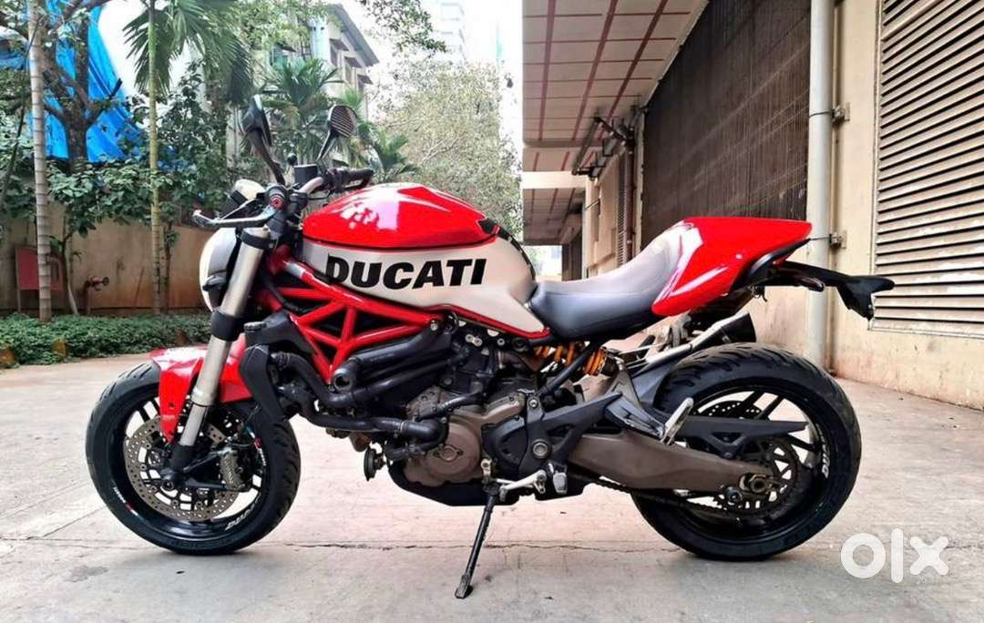 Ducati Monster 821