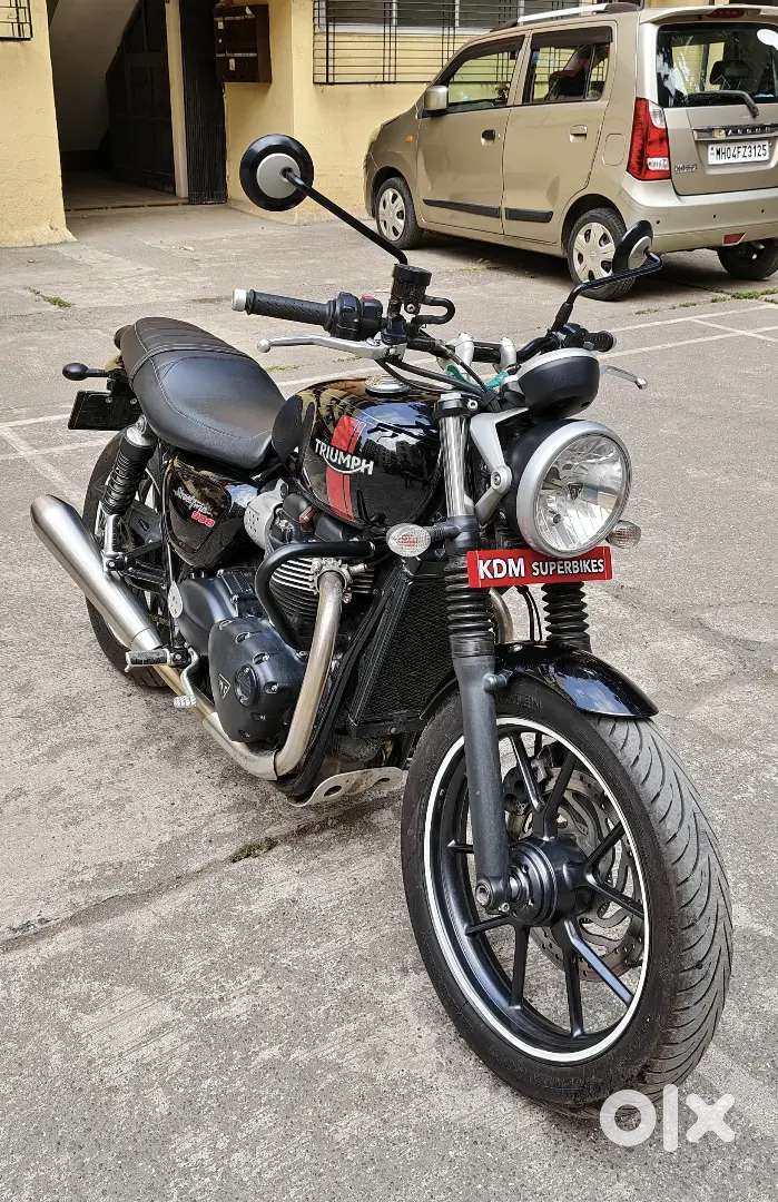 Triumph Street Twin
