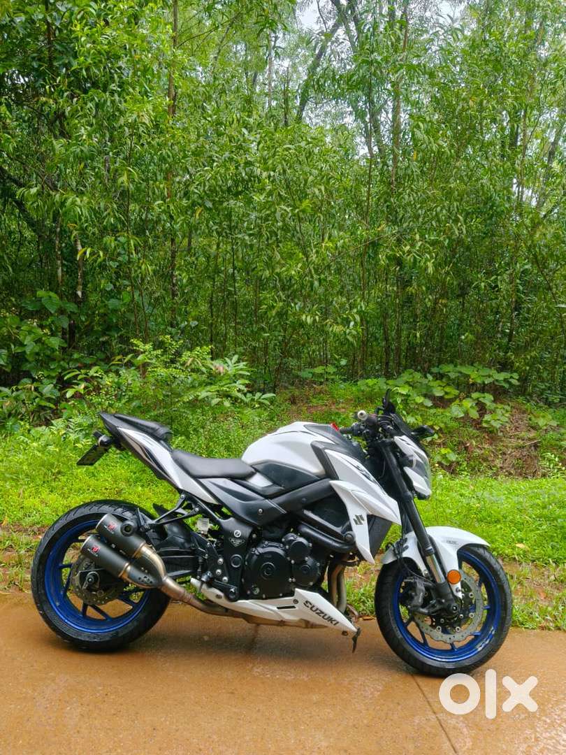 Suzuki GSX-S750