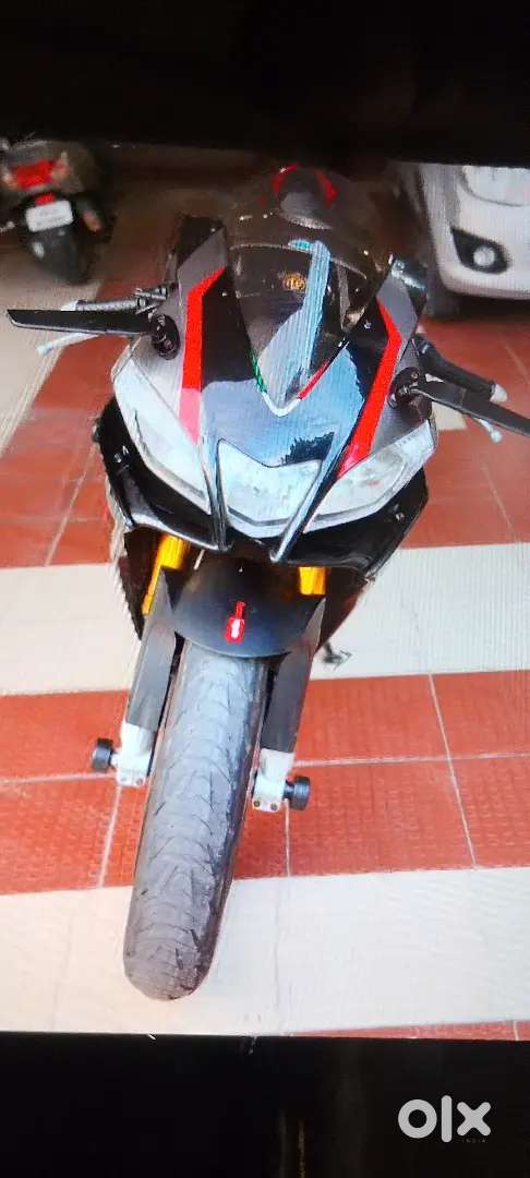 Aprilia RSV4 RR