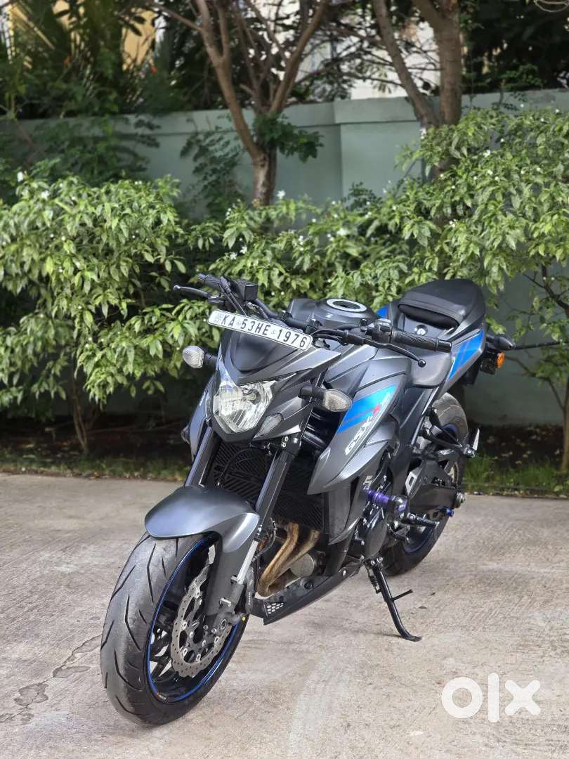 Suzuki GSX-S750