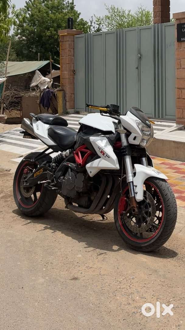 Benelli TNT 600