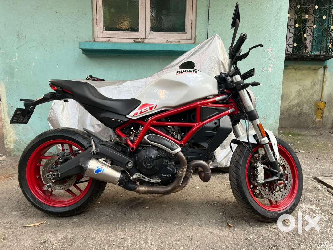 Ducati Monster 797