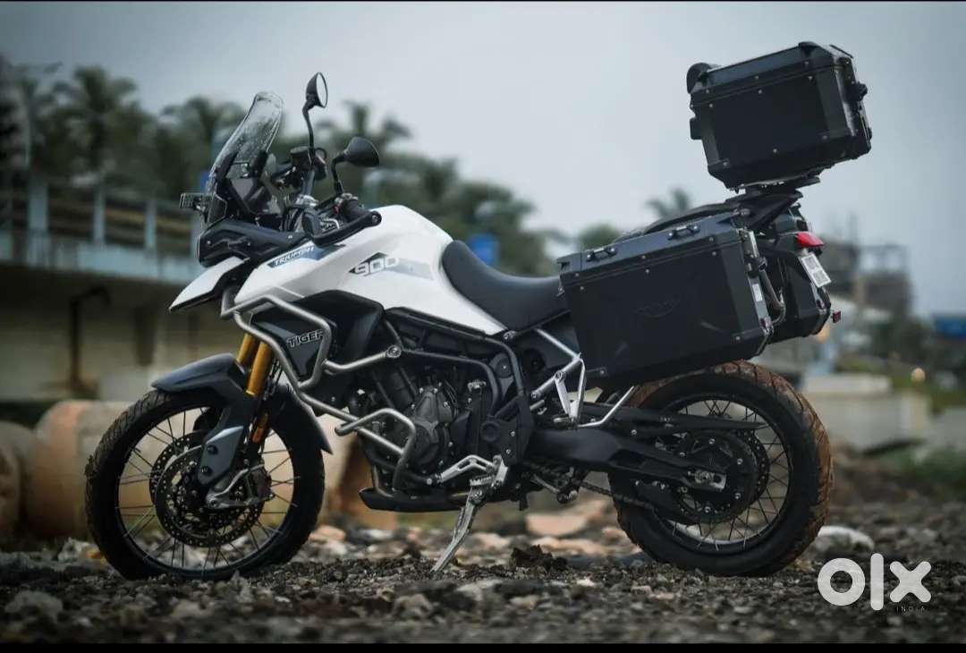 Triumph Tiger 900