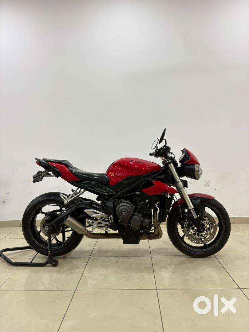 Triumph Street Triple 765