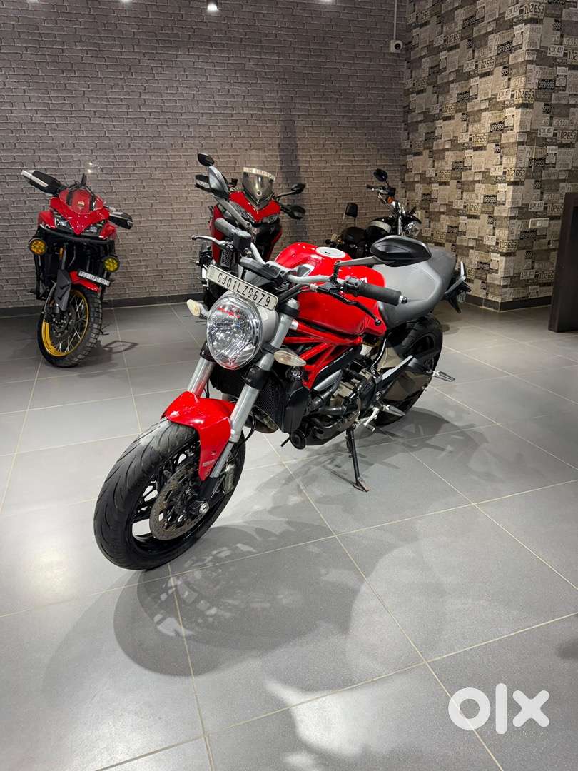 Ducati Monster 821