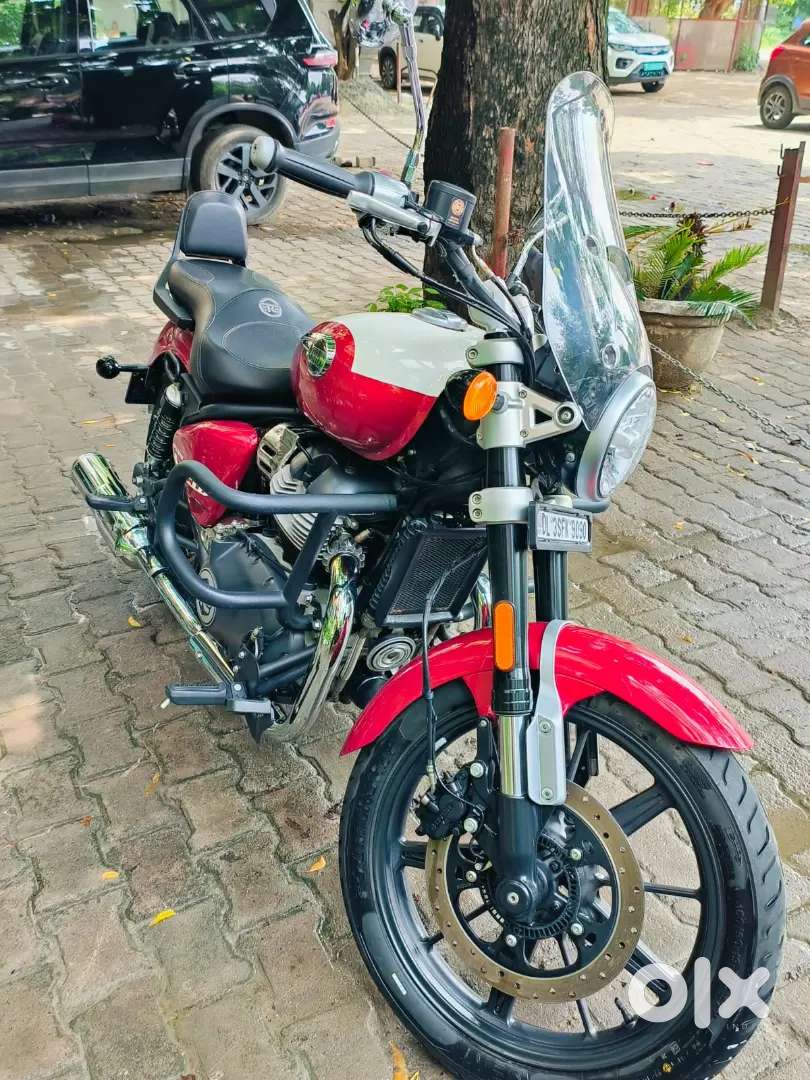 Royal Enfield Super Meteor 650