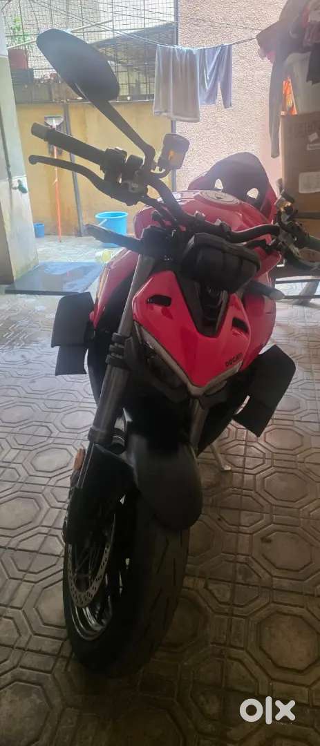Ducati Streetfighter V4