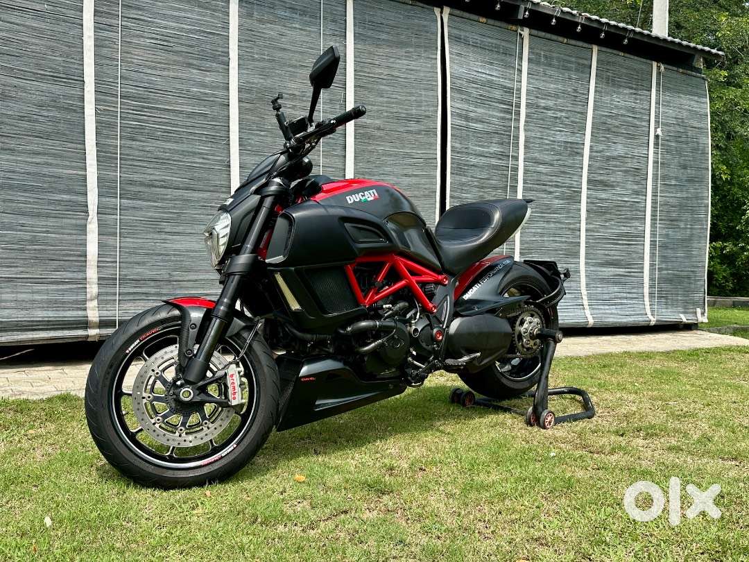 Ducati Diavel Carbon