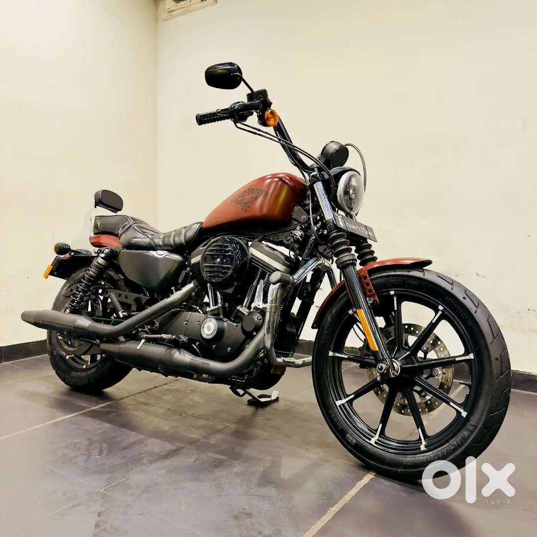Harley-Davidson Iron 883 — photo 1 of 11