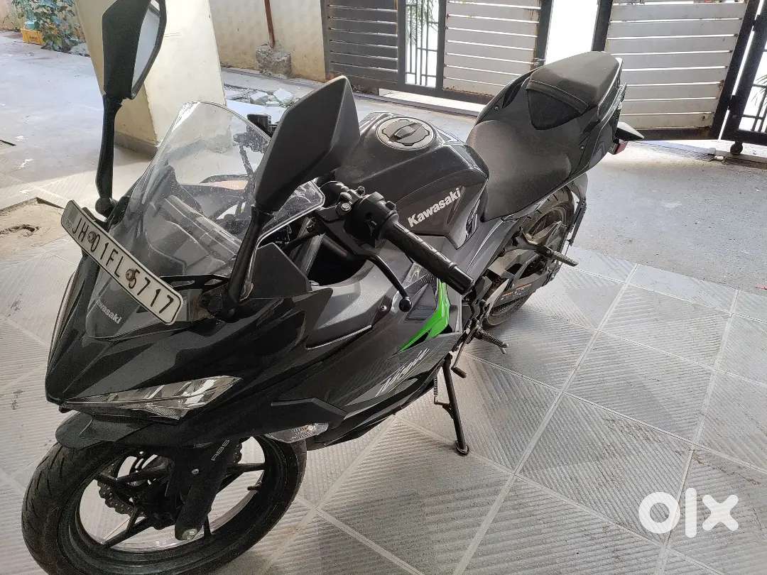 Kawasaki Ninja 400 — photo 1 of 5