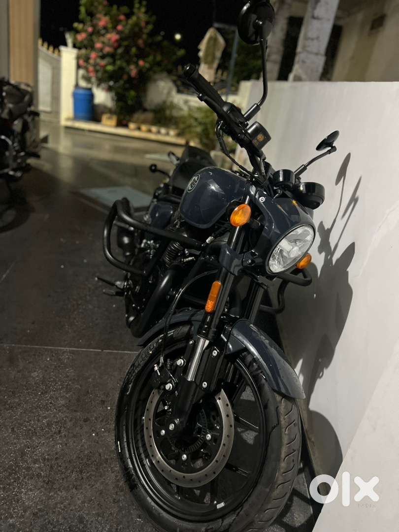 Royal Enfield Shotgun 650 — photo 1 of 5
