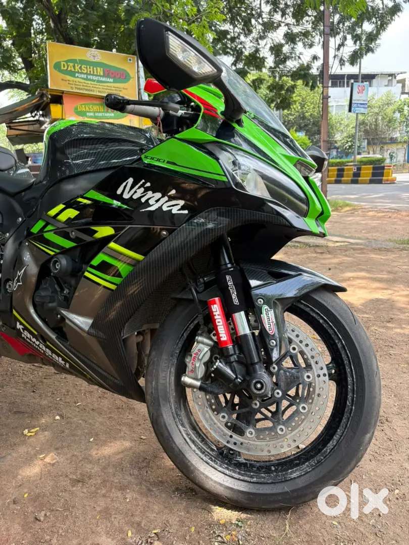 Kawasaki Ninja ZX-10R — photo 1 of 6