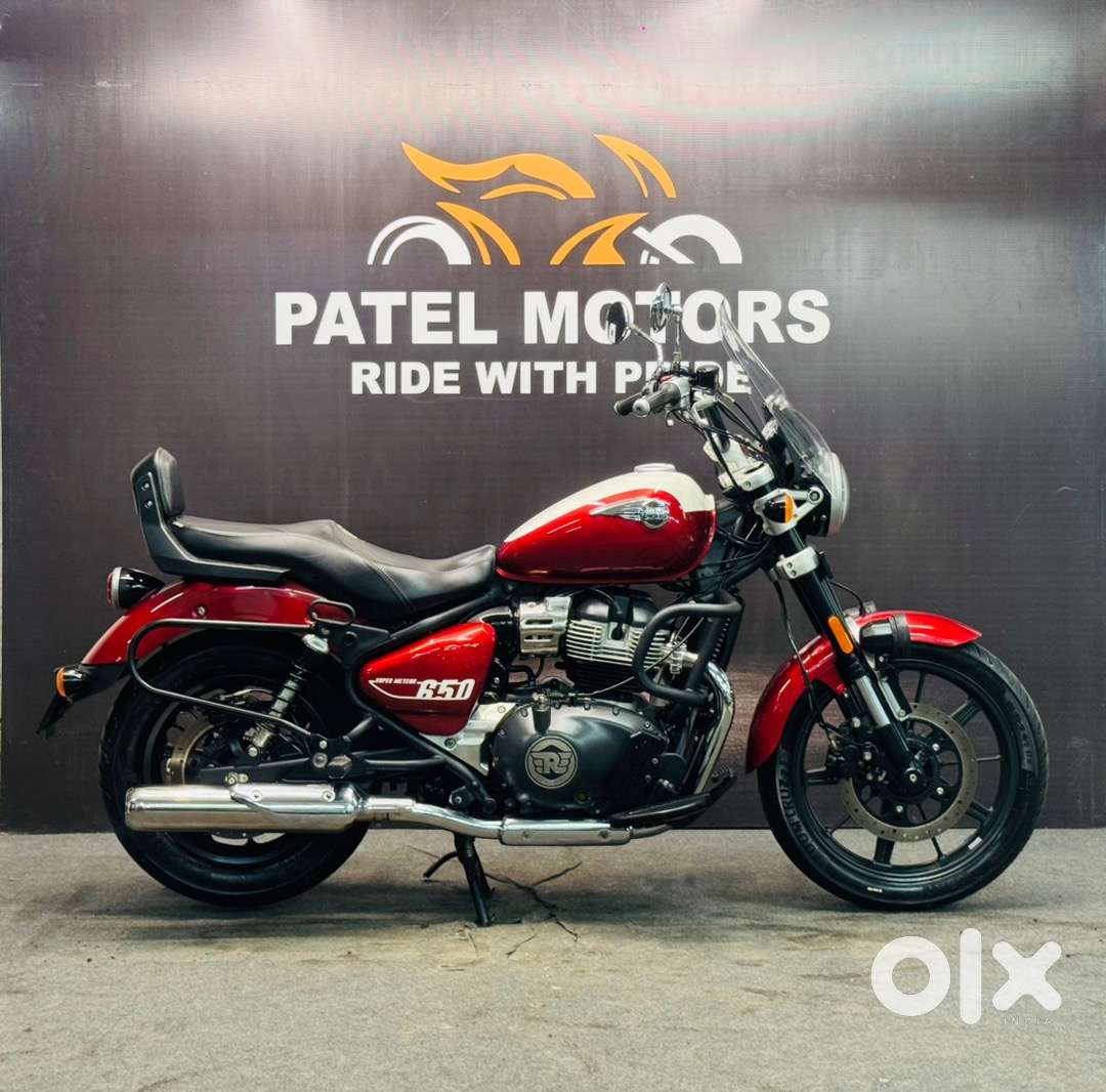 Royal Enfield Super Meteor 650 — photo 1 of 12