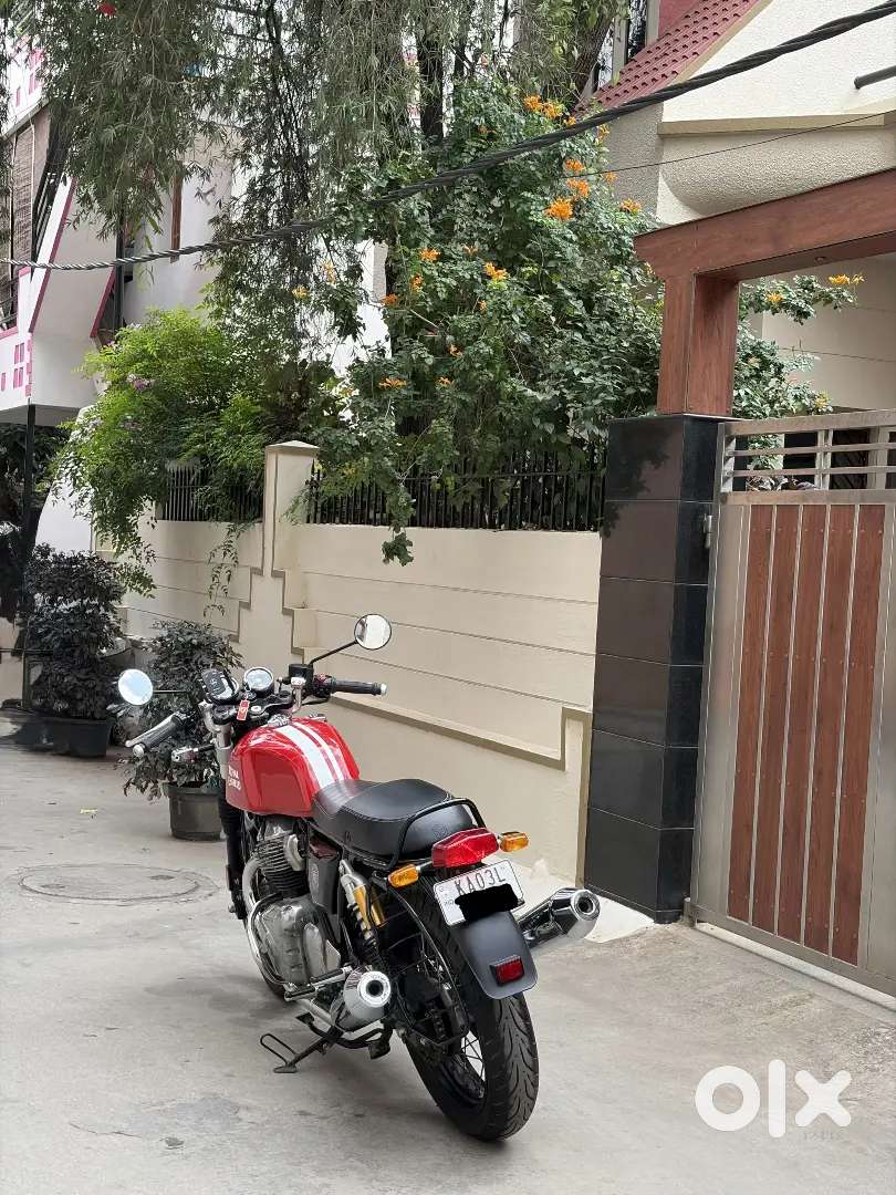 Royal Enfield Continental GT 650 — photo 1 of 6